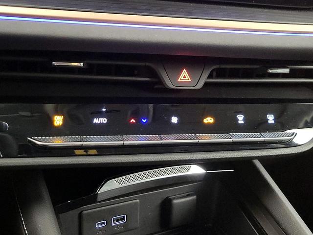 Photo of 2024 Black Buick Envision