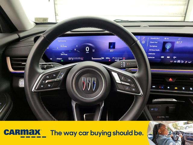 Photo of 2024 Black Buick Envision