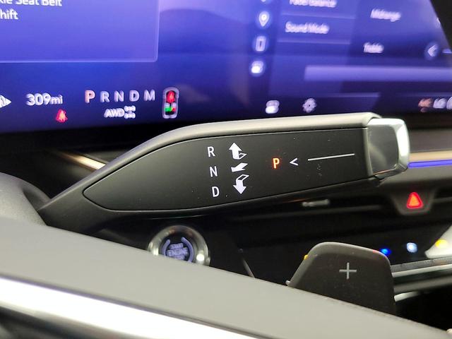 Photo of 2024 Black Buick Envision