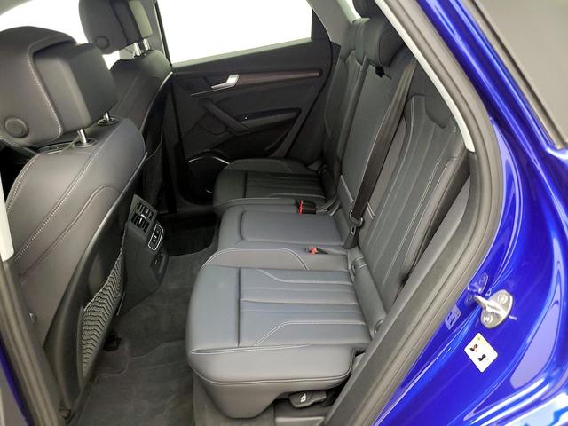 Photo of 2025 Blue Audi Q5