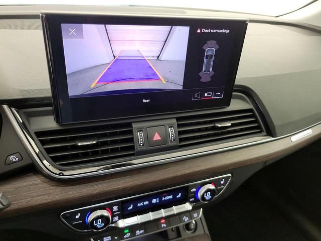 Photo of 2025 Blue Audi Q5
