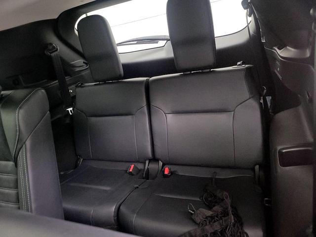 Photo of 2024 Silver Mitsubishi Outlander