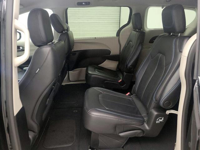 Photo of 2021 Black Chrysler Pacifica