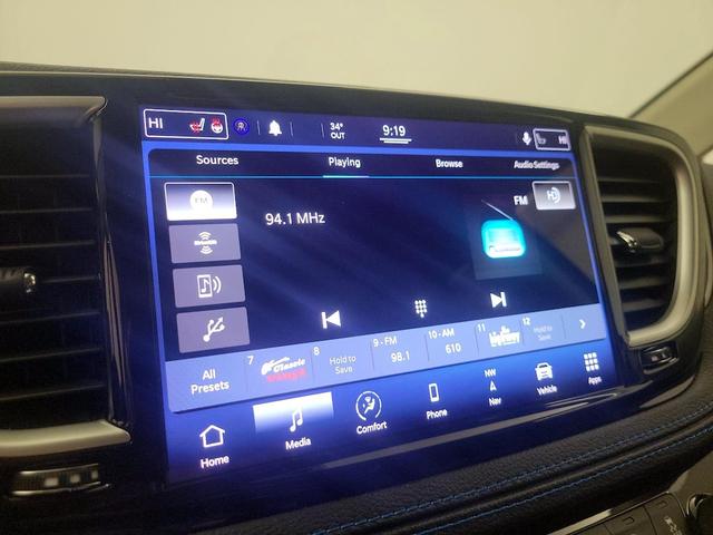 Photo of 2021 Black Chrysler Pacifica