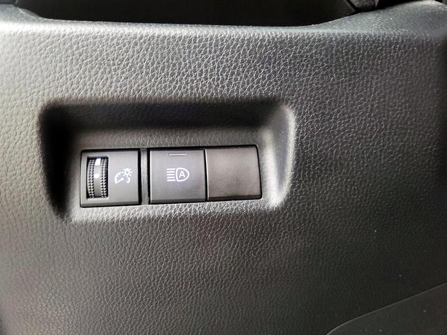 Photo of 2020 Silver Toyota RAV4