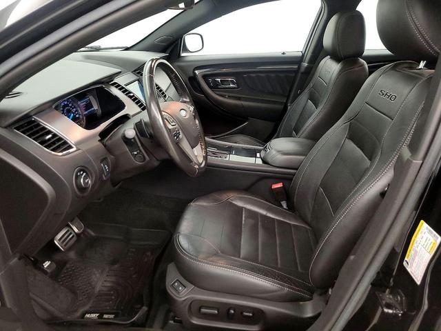 Photo of 2016 Black Ford Taurus