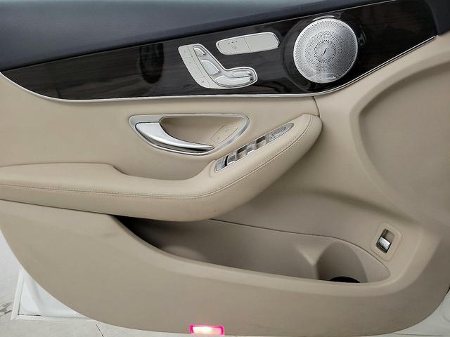 Photo of 2018 White Mercedes-Benz C-Class