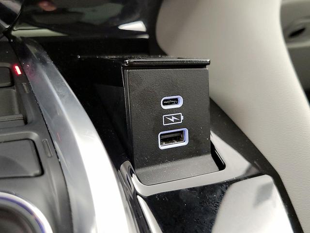 Photo of 2024 Silver Acura MDX
