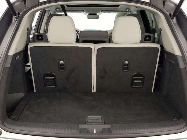 Photo of 2024 Silver Acura MDX