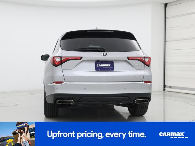 Photo of 2024 Silver Acura MDX
