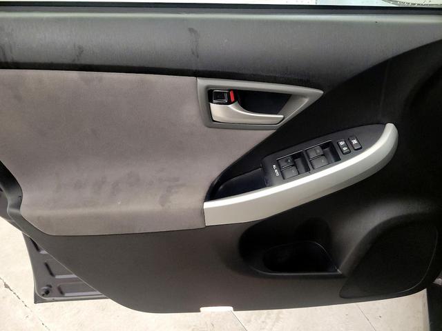 Photo of 2015 Gray Toyota Prius