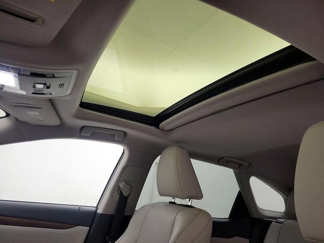 Photo of 2020 Silver Lexus RX 350