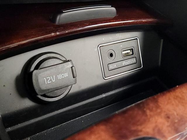 Photo of 2015 Silver Kia K900