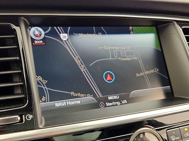 Photo of 2015 Silver Kia K900