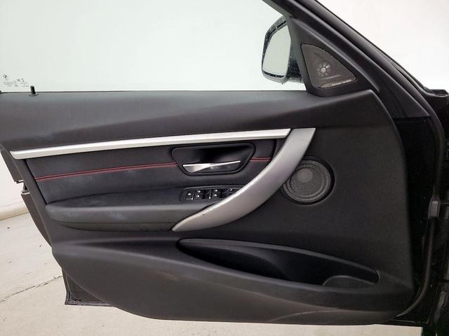 Photo of 2018 Black BMW 340