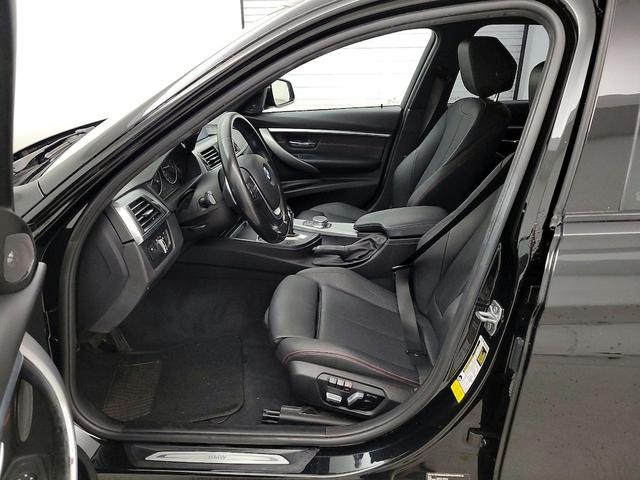 Photo of 2018 Black BMW 340