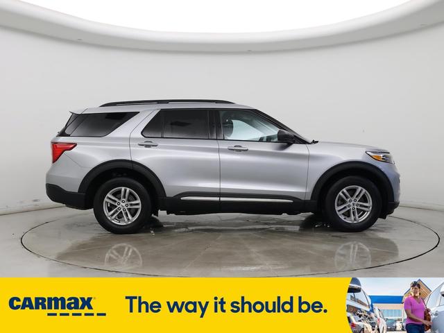 Photo of 2024 Silver Ford Explorer
