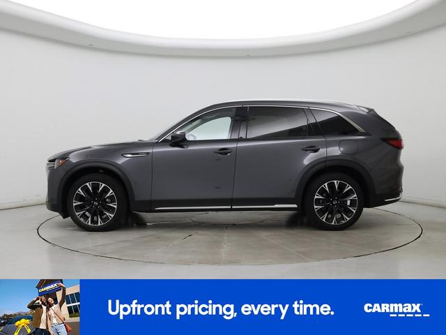 Photo of 2024 Gray Mazda CX-90