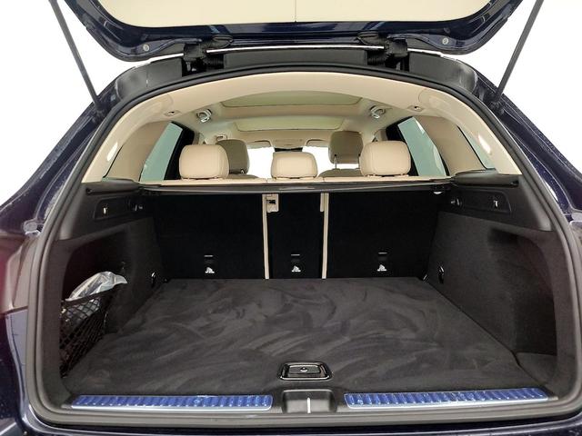 Photo of 2022 Blue Mercedes-Benz GLC 300