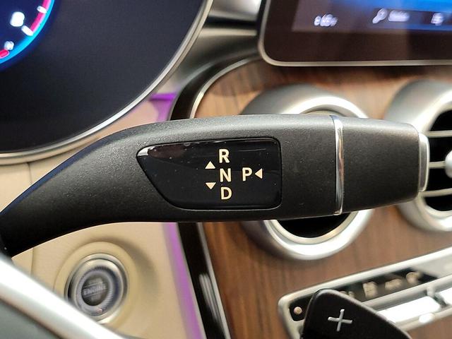 Photo of 2022 Blue Mercedes-Benz GLC 300