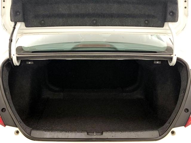 Photo of 2021 White Honda Civic