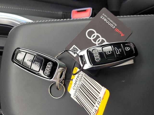 Photo of 2024 Gray Audi Q8 e-tron