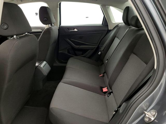 Photo of 2019 Gray Volkswagen Jetta