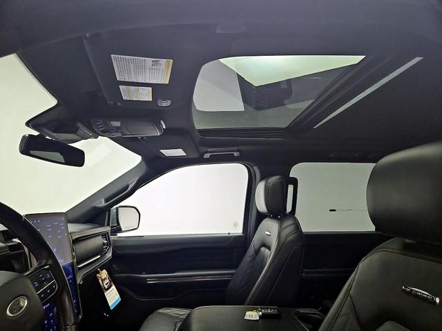 Photo of 2022 Black Ford Expedition Max