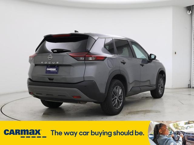 Photo of 2023 Gray Nissan Rogue