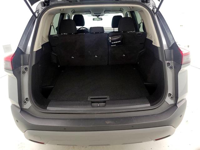 Photo of 2023 Gray Nissan Rogue