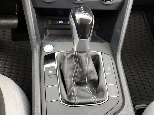 Photo of 2022 White Volkswagen Taos