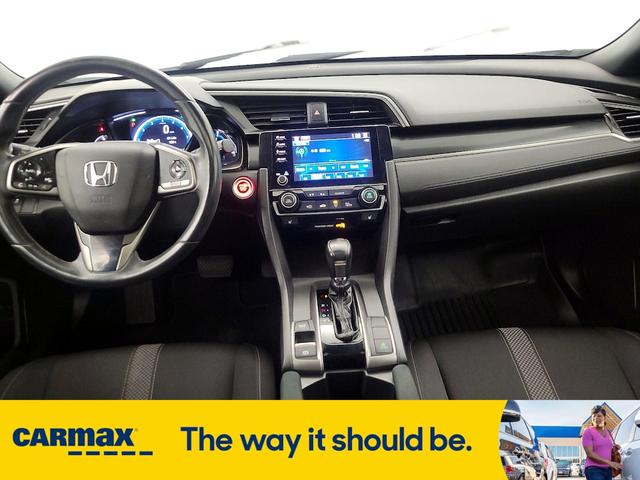 Photo of 2020 White Honda Civic