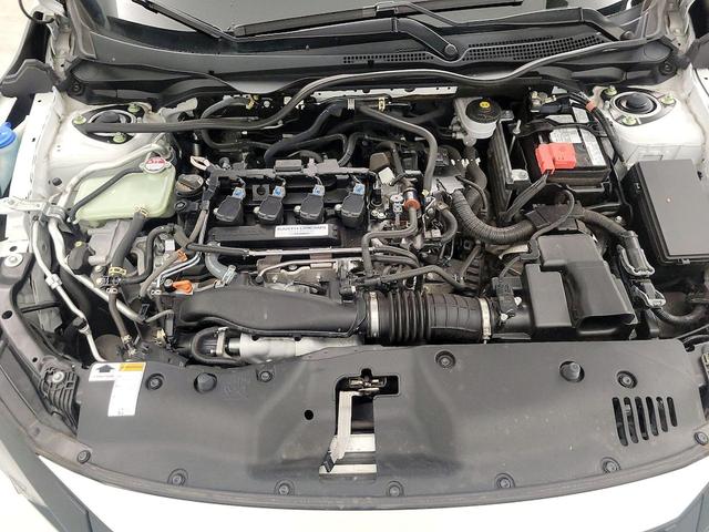 Photo of 2020 White Honda Civic