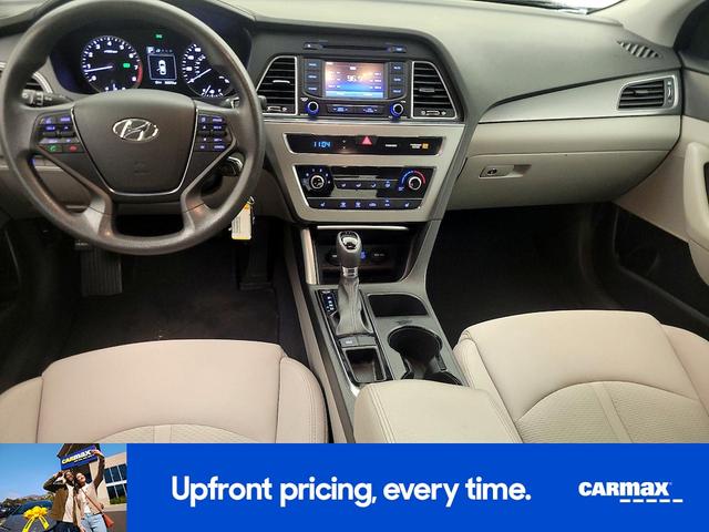Photo of 2015 Gray Hyundai SONATA