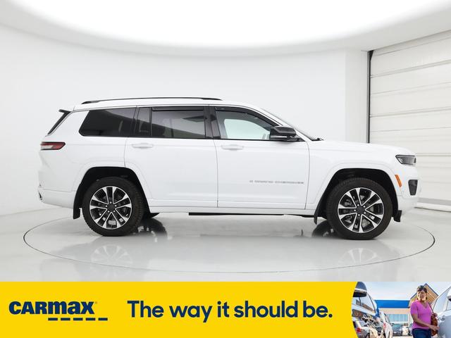 Photo of 2021 White Jeep Grand Cherokee L