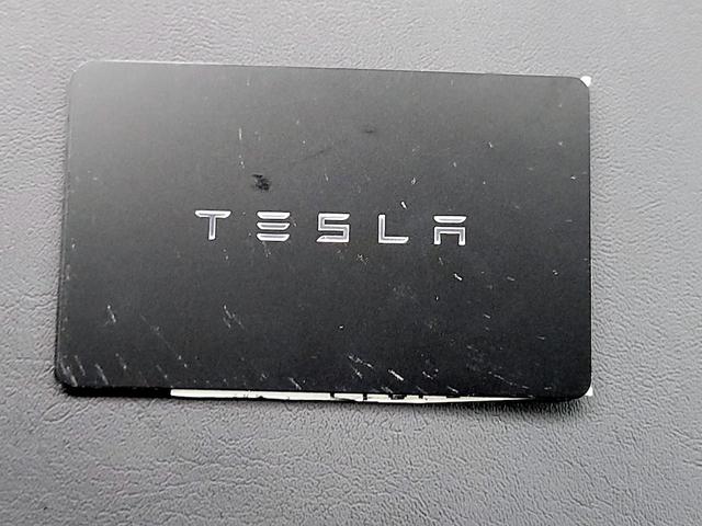 Photo of 2023 White Tesla Model 3