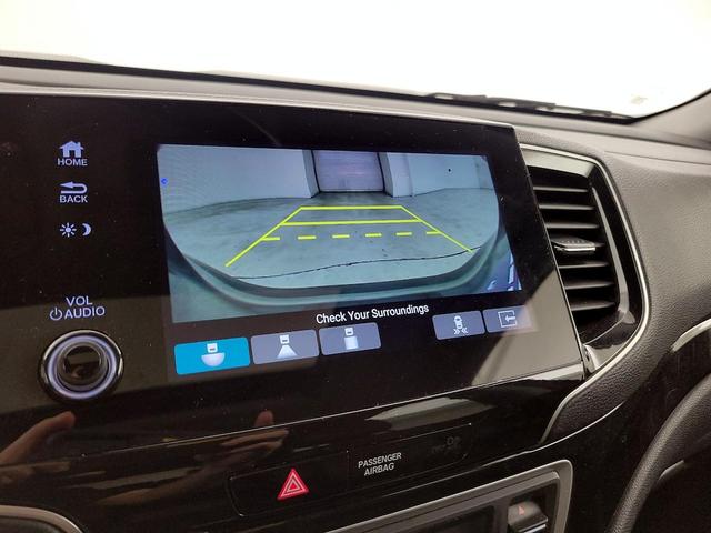 Photo of 2022 Black Honda Pilot