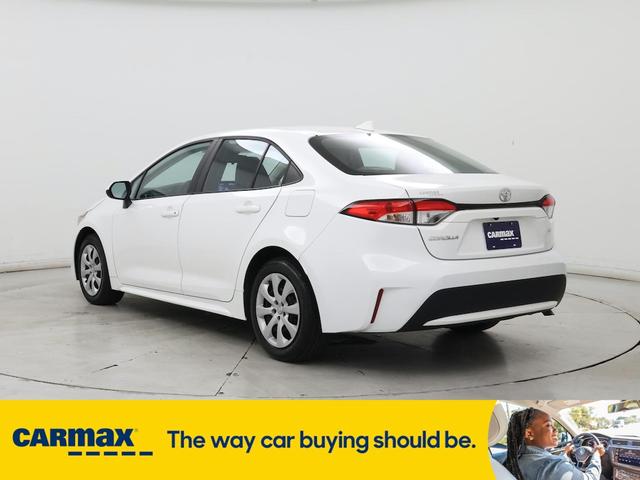 Photo of 2022 White Toyota Corolla