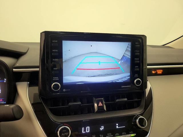 Photo of 2022 White Toyota Corolla