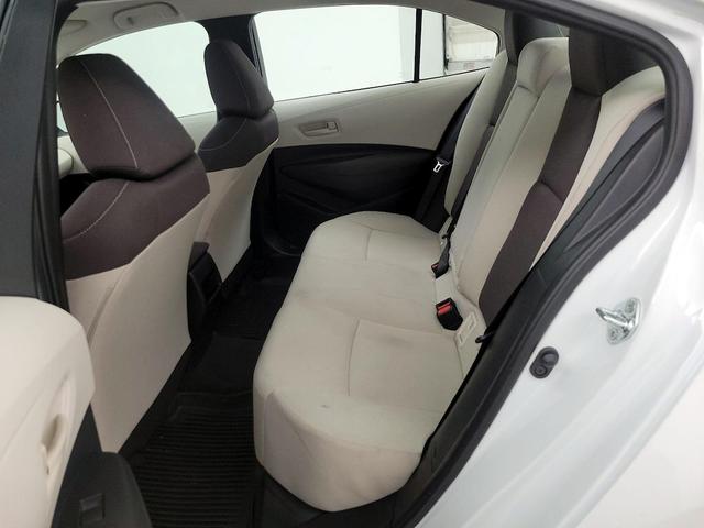 Photo of 2022 White Toyota Corolla