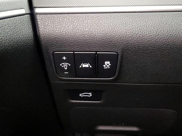 Photo of 2022 White Kia K5