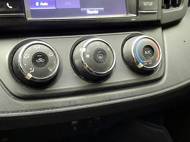 Photo of 2017 Gray Toyota RAV4
