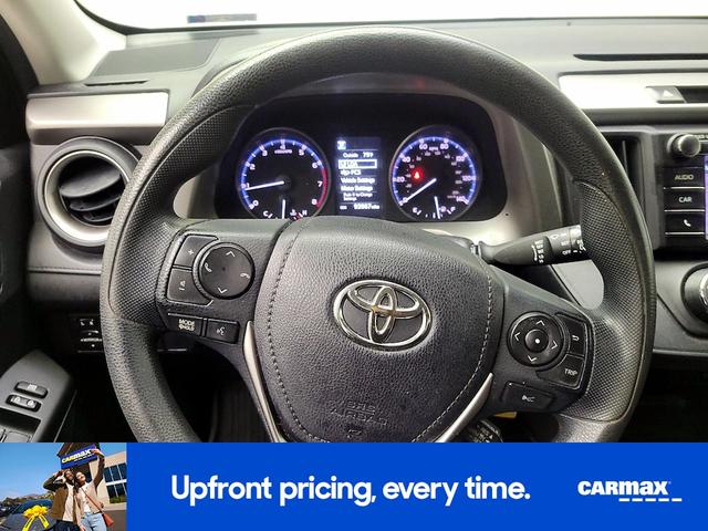 Photo of 2017 Gray Toyota RAV4