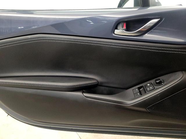 Photo of 2022 Gray Mazda MX-5 Miata