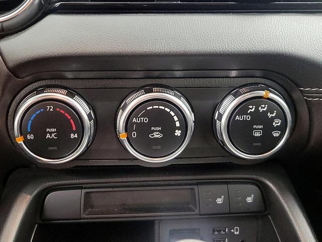 Photo of 2022 Gray Mazda MX-5 Miata