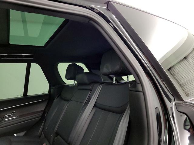 Photo of 2023 Black Land Rover Range Rover