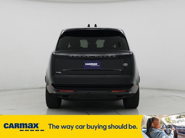 Photo of 2023 Black Land Rover Range Rover