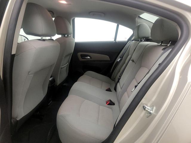 Photo of 2016 Gold Chevrolet Cruze Limited