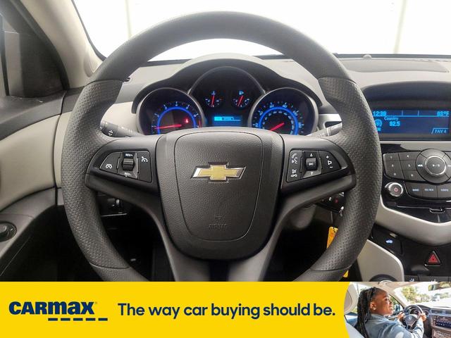 Photo of 2016 Gold Chevrolet Cruze Limited