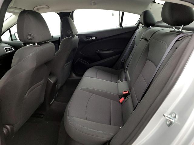 Photo of 2016 Silver Chevrolet Cruze